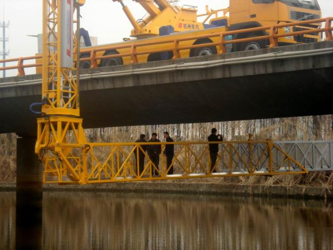 팔과 FAW 포좌를 가진 8x4 교량 검사 차량 유로 III/IV 22M